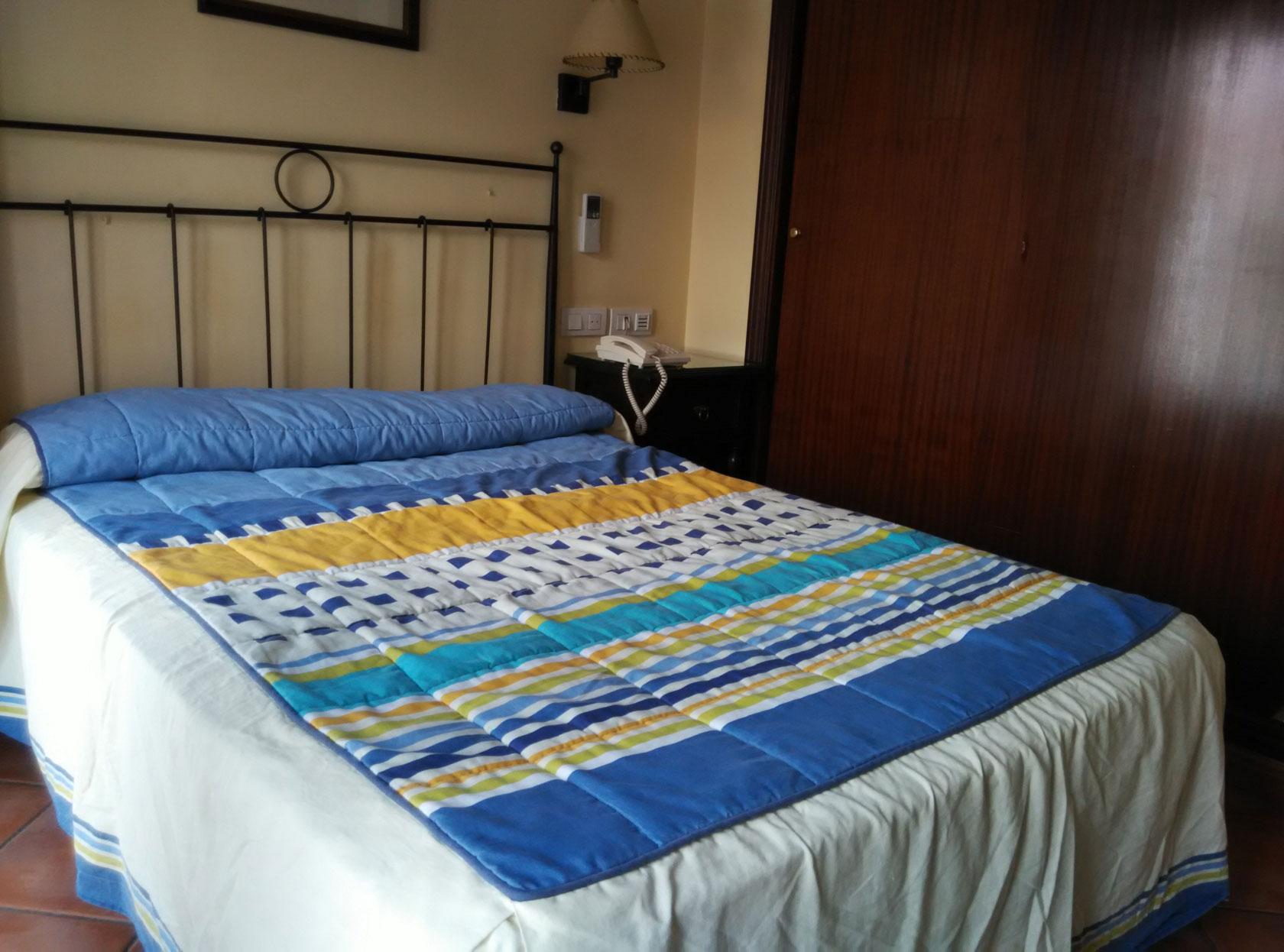 Hotel Calderon Cenes De La Vega Dış mekan fotoğraf