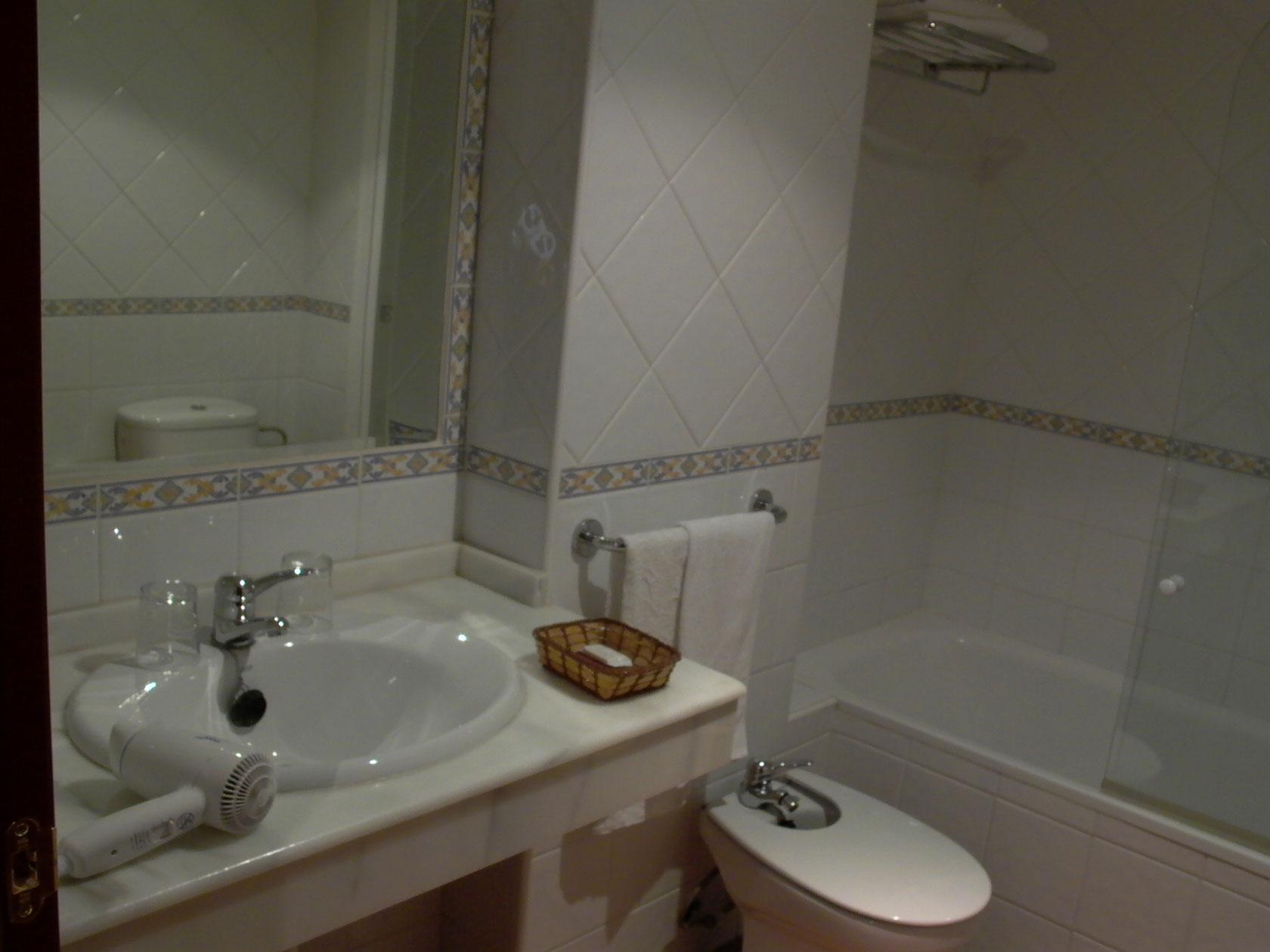 Hotel Calderon Cenes De La Vega Dış mekan fotoğraf