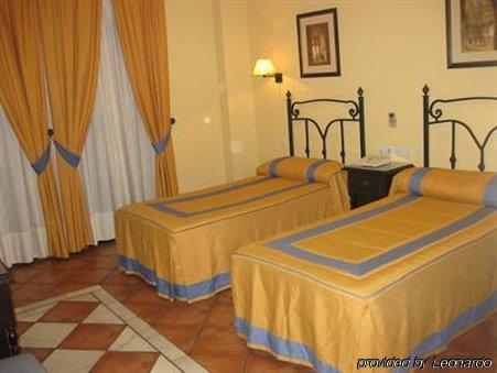 Hotel Calderon Cenes De La Vega Dış mekan fotoğraf
